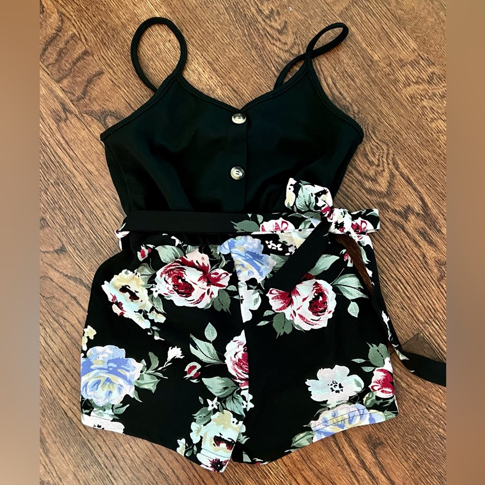 Floral romper girls size 7